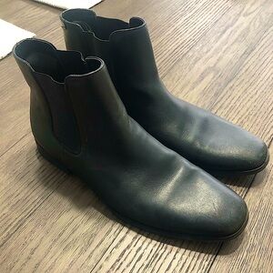 Express Men’s Black Leather Chelsea Boots